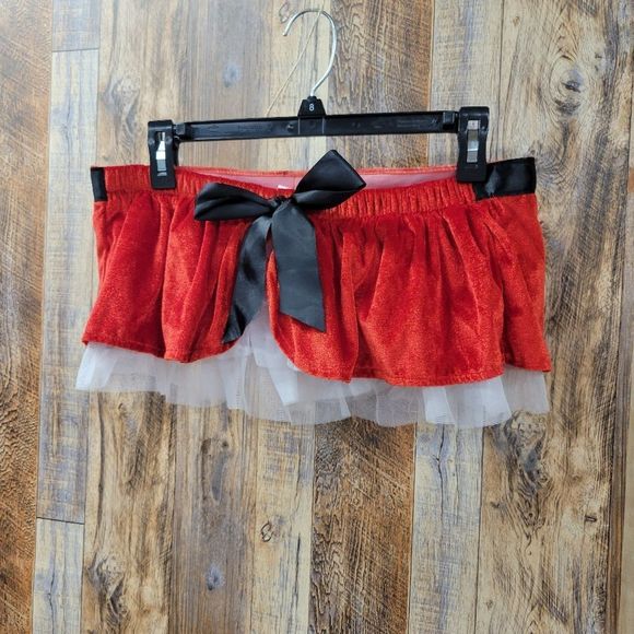 NWOT Red Santa Shirt MEDIUM - Picture 2 of 2